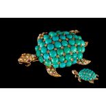 A TURQUOISE, CULTURED PEARL AND DIAMOND TURTLE BROOCH, in 18ct gold.