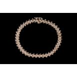 A DIAMOND BRACELET, of approx. 2.