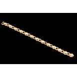 AN 18CT YELLOW GOLD ANCHOR LINK BRACELET. Condition Report: Length: 21.