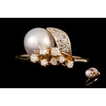 A PEARL AND DIAMOND SET DRESS RING,