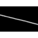 A DIAMOND LINE BRACELET, of approx. 11.