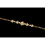 A VICTORIAN SPLIT PEARL AND DIAMOND BRACELET, with diamonds of approx 0.25ct.