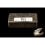 AN ANTIQUE CONTINENTAL SILVER (.800) SNUFF BOX of rectangular form, chased engraved lid (CA 7.
