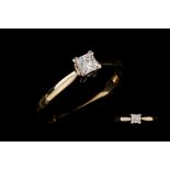 A DIAMOND SOLITAIRE RING, with princess cut diamond, mounted on 18ct yellow gold.