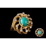 A DIAMOND AND TURQUOISE CLUSTER RING,