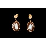 A PAIR OF CAMEO PENDANT DROP EARRINGS, with screw fittings.