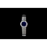 A LADIES TAG HEUER WRIST WATCH, with blue face,