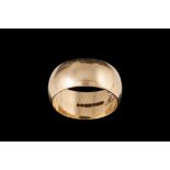 A 9CT GOLD BAND RING