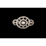 A VICTORIAN DIAMOND BROOCH, with diamonds of approx. 8.50ct in total, in fitted presentation case.