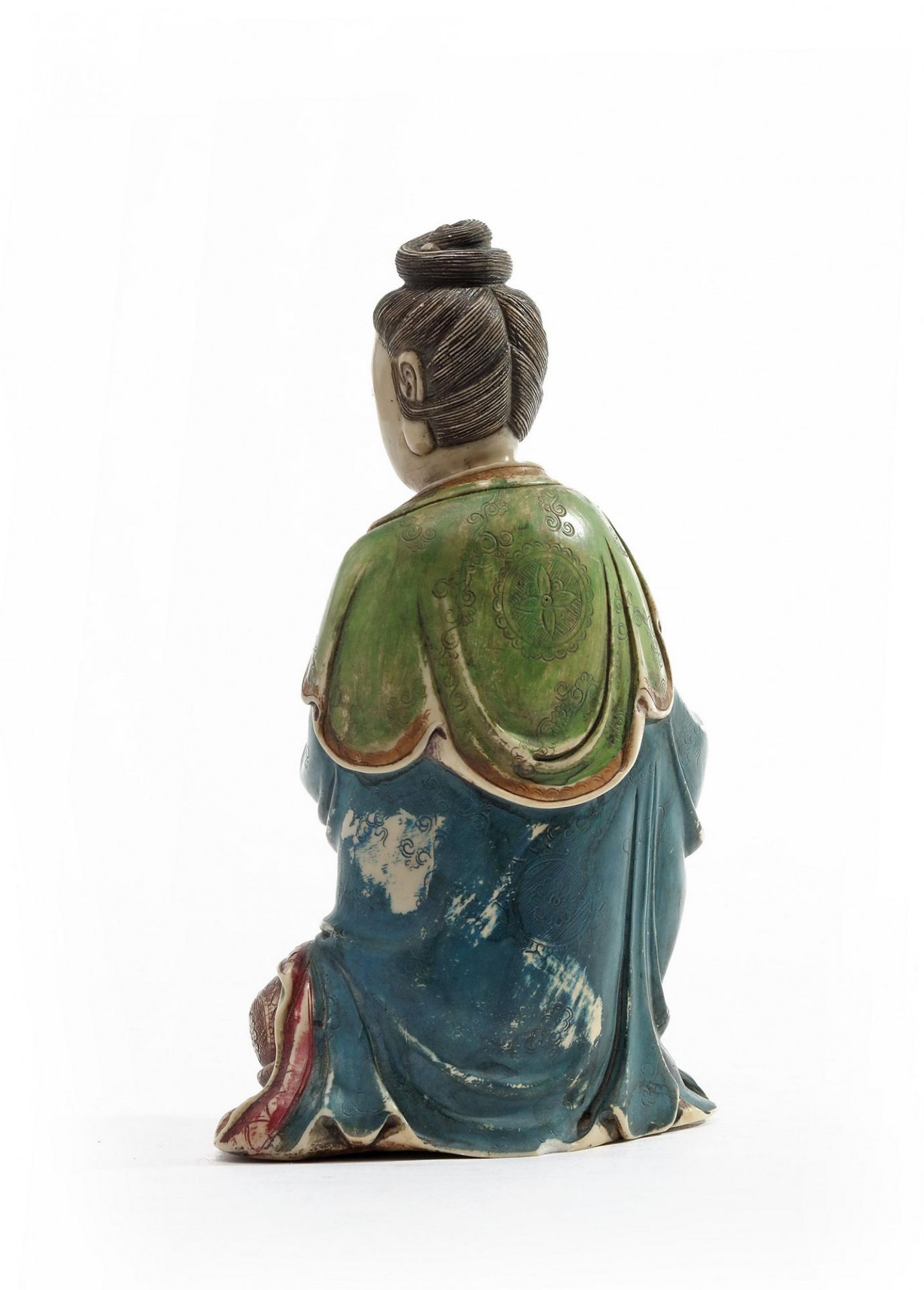 A Chinese soapstone carving of Guanyin - Bild 3 aus 4