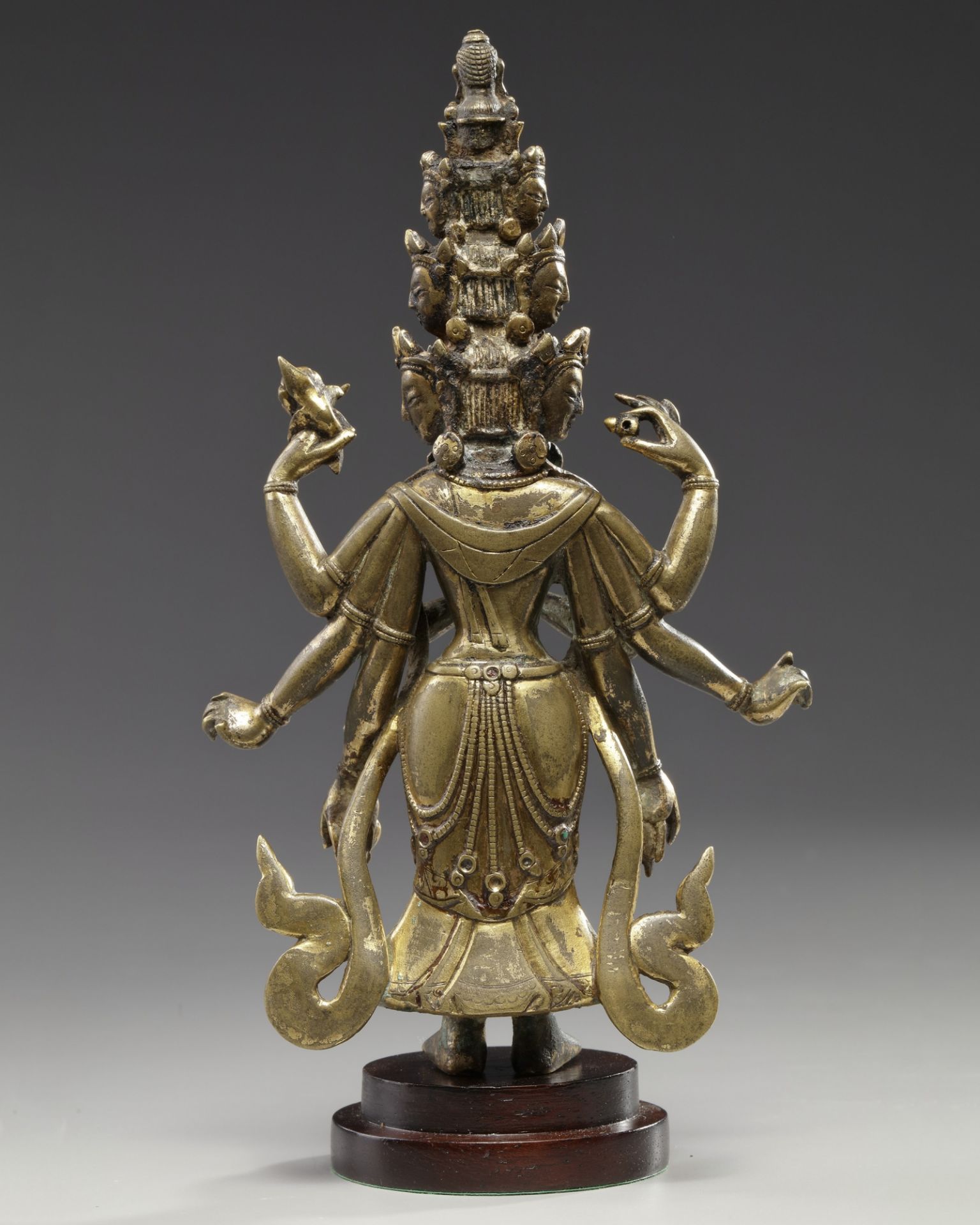 A Sino-Tibetan gilt bronze eleven-headed eight-armed Avalokitesvara - Image 4 of 6