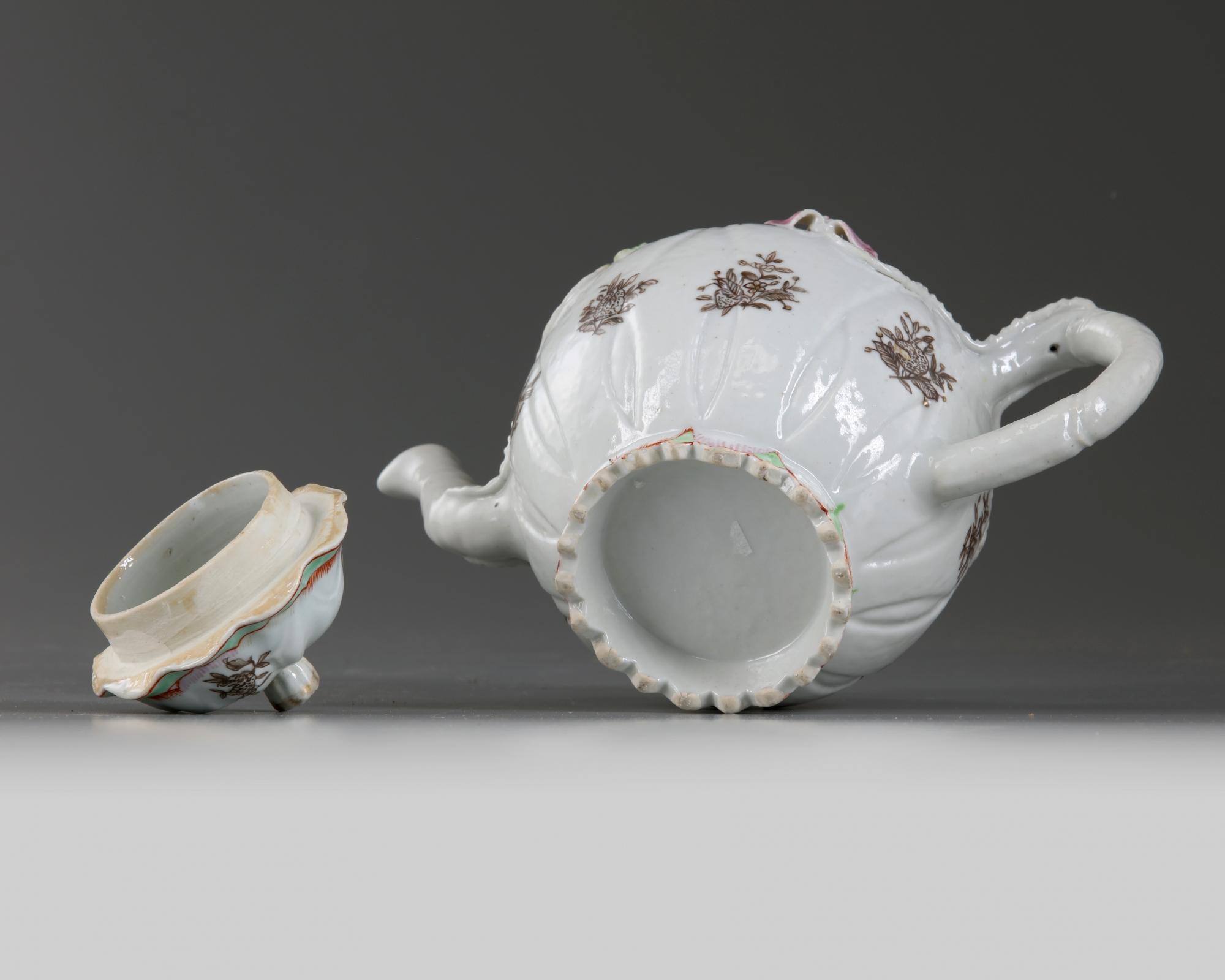 A Chinese famille rose 'lotus' teapot and cover - Image 2 of 4