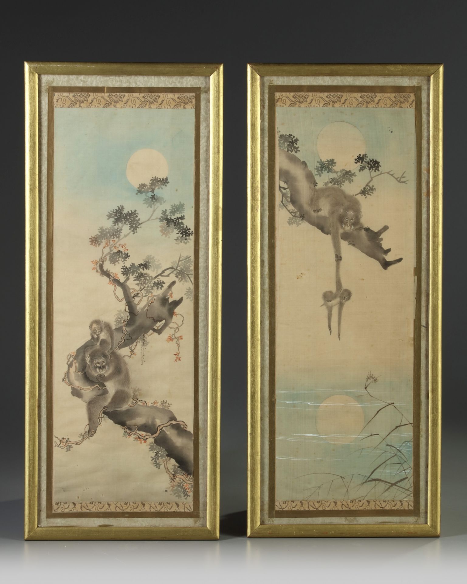 A pair of Japanese paintings - Bild 2 aus 2