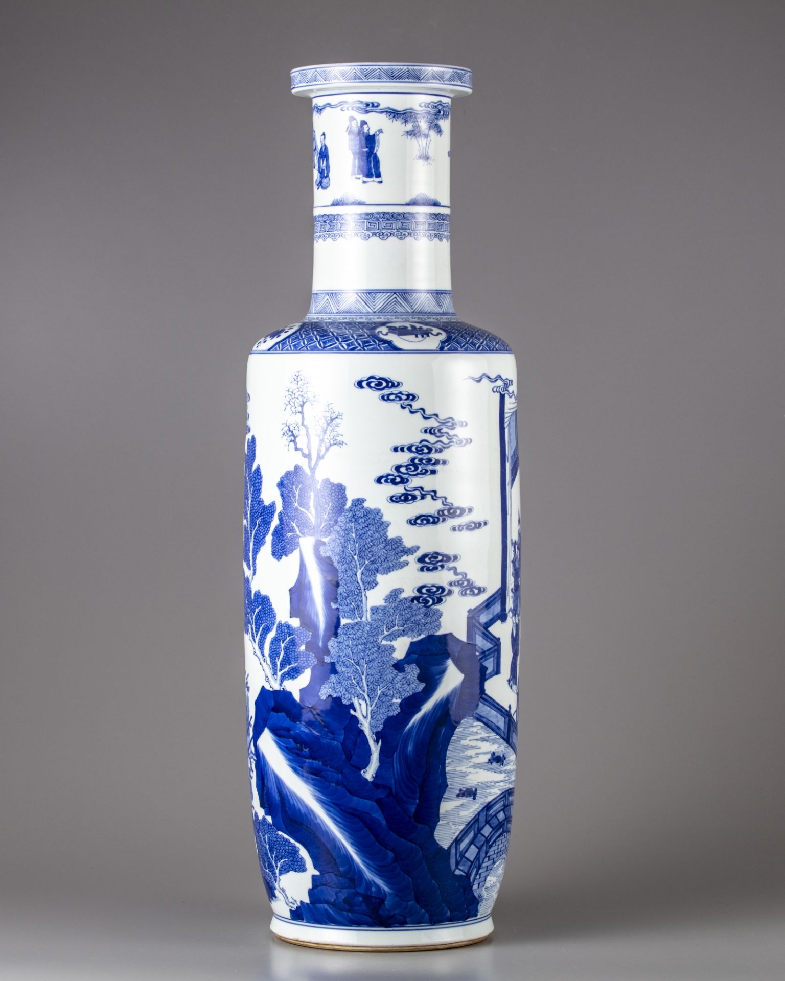 A blue and white rouleau vase - Image 2 of 11
