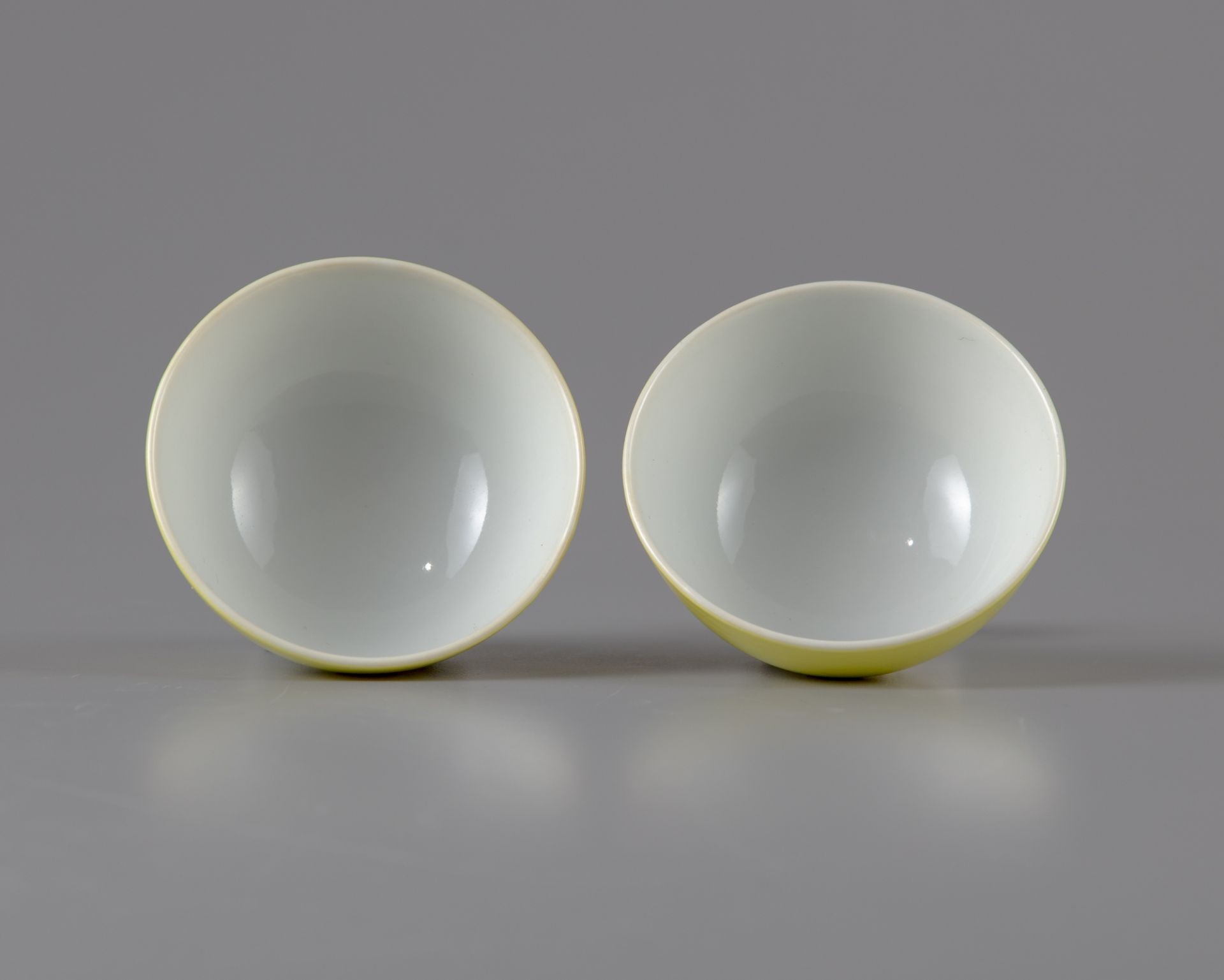 A pair of yellow-glazed cups - Image 3 of 5