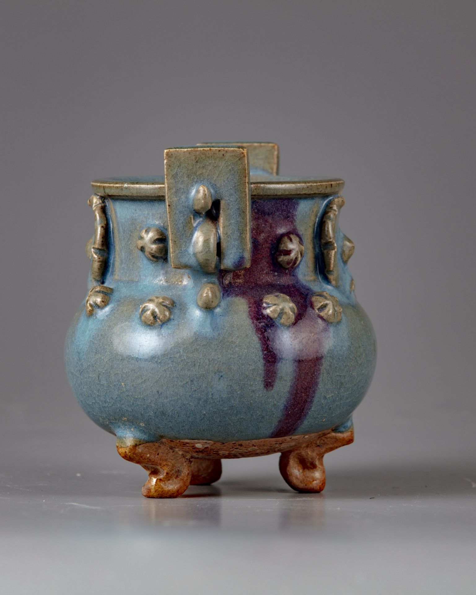 A blue crackle-glazed censer - Image 4 of 5