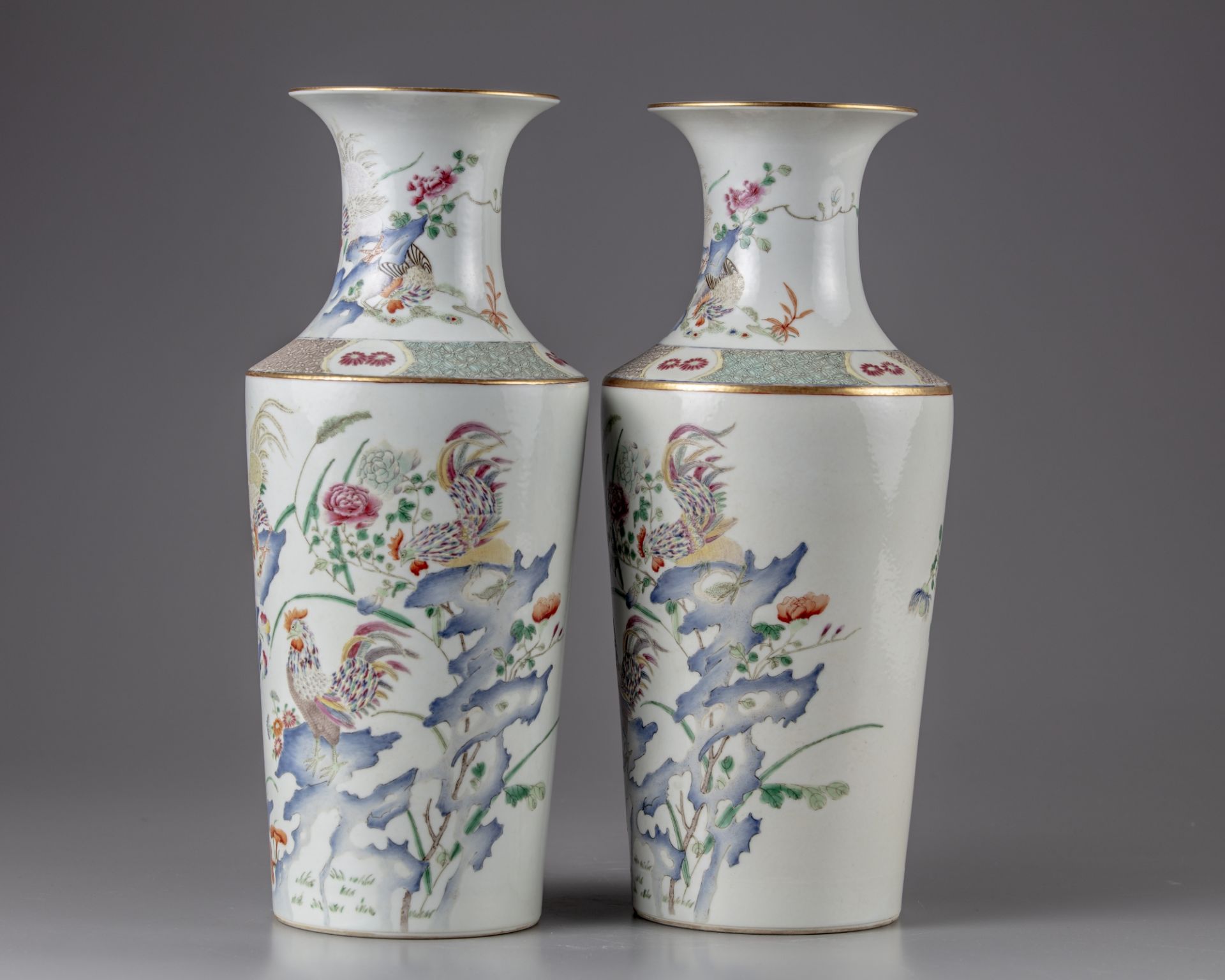 A pair of famille rose vases - Image 2 of 5