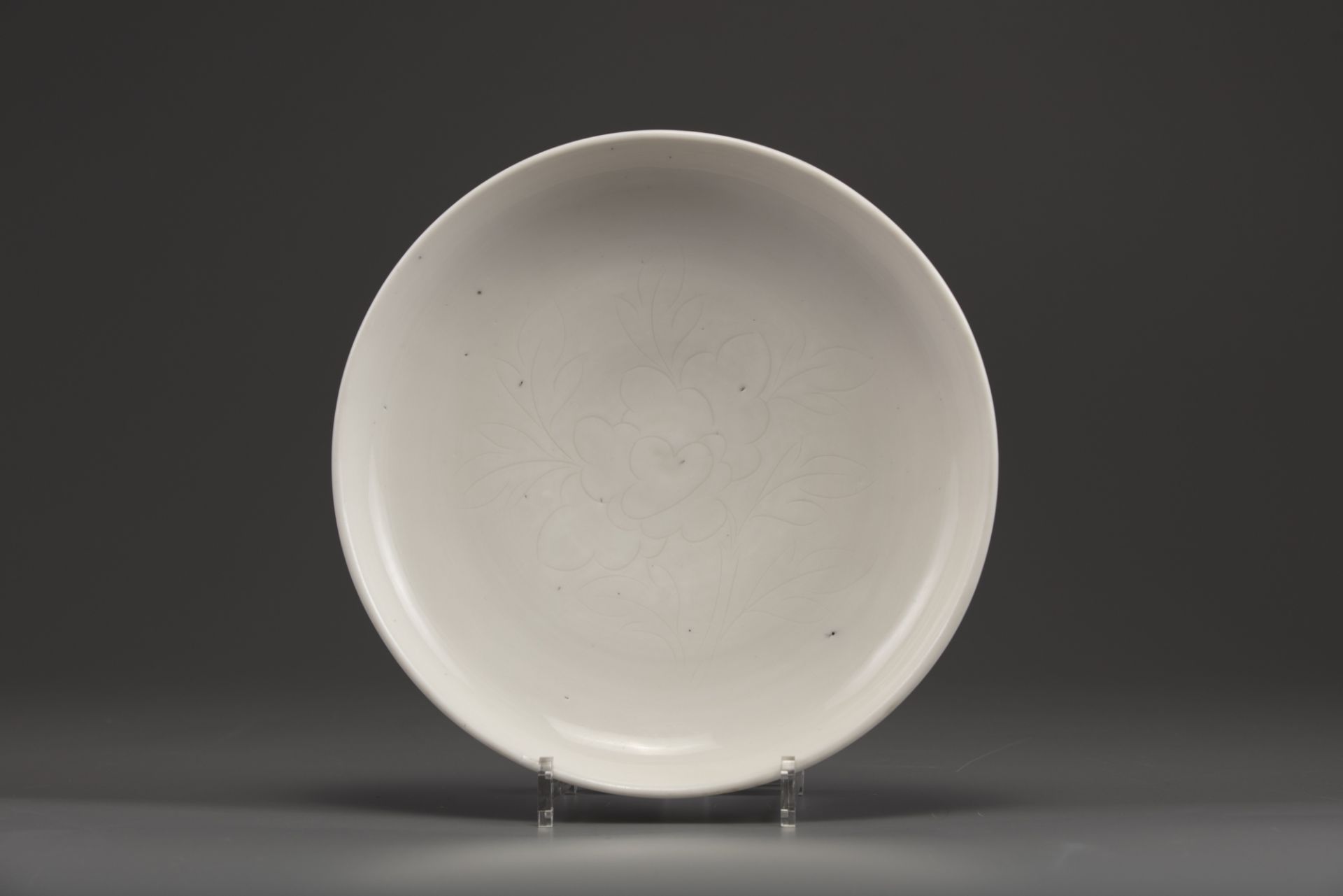 A Dehua incised dish