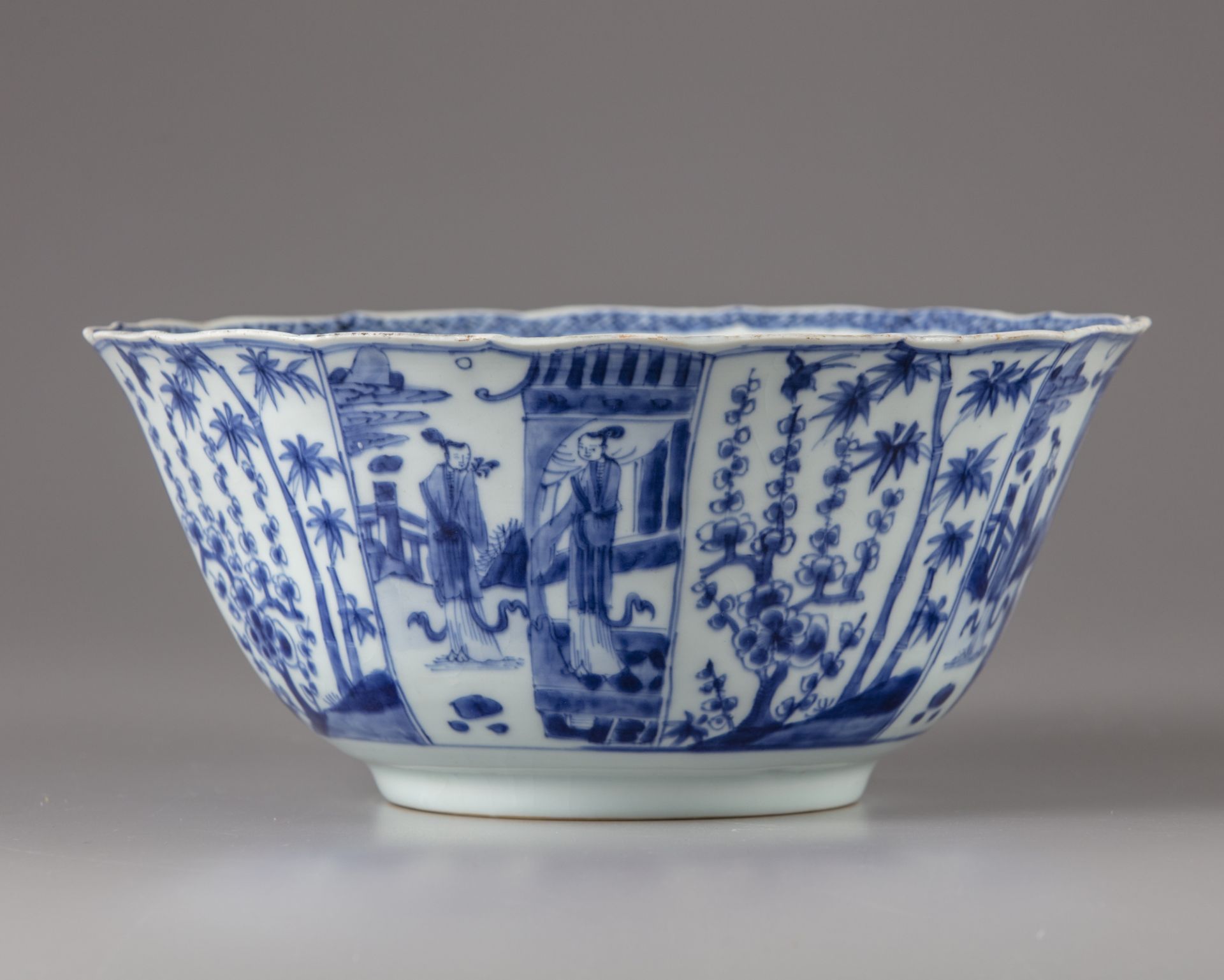 A Chinese blue and white barbed rim bowl