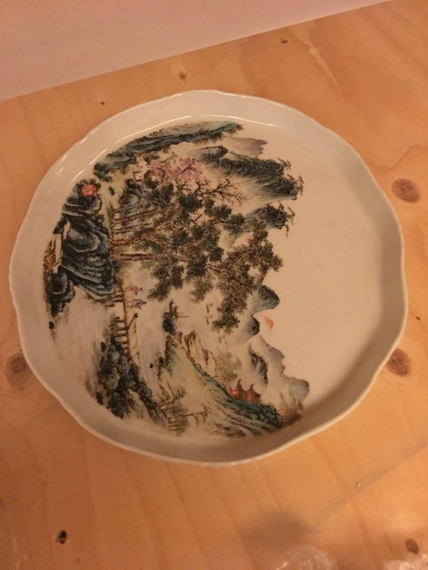 A famille-rose 'landscape' dish - Image 2 of 4