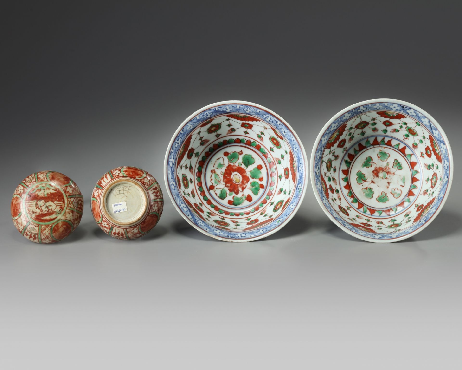 Two Chinese enamelled bowls and a round box and cover - Image 3 of 4