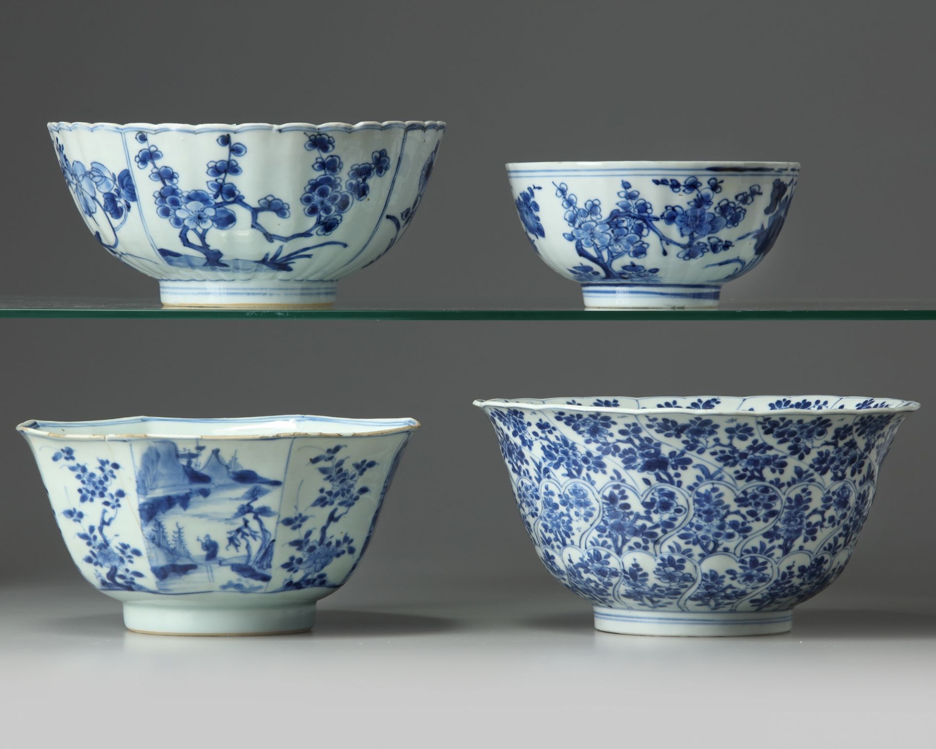 Four Chinese blue and white bowls - Bild 2 aus 5