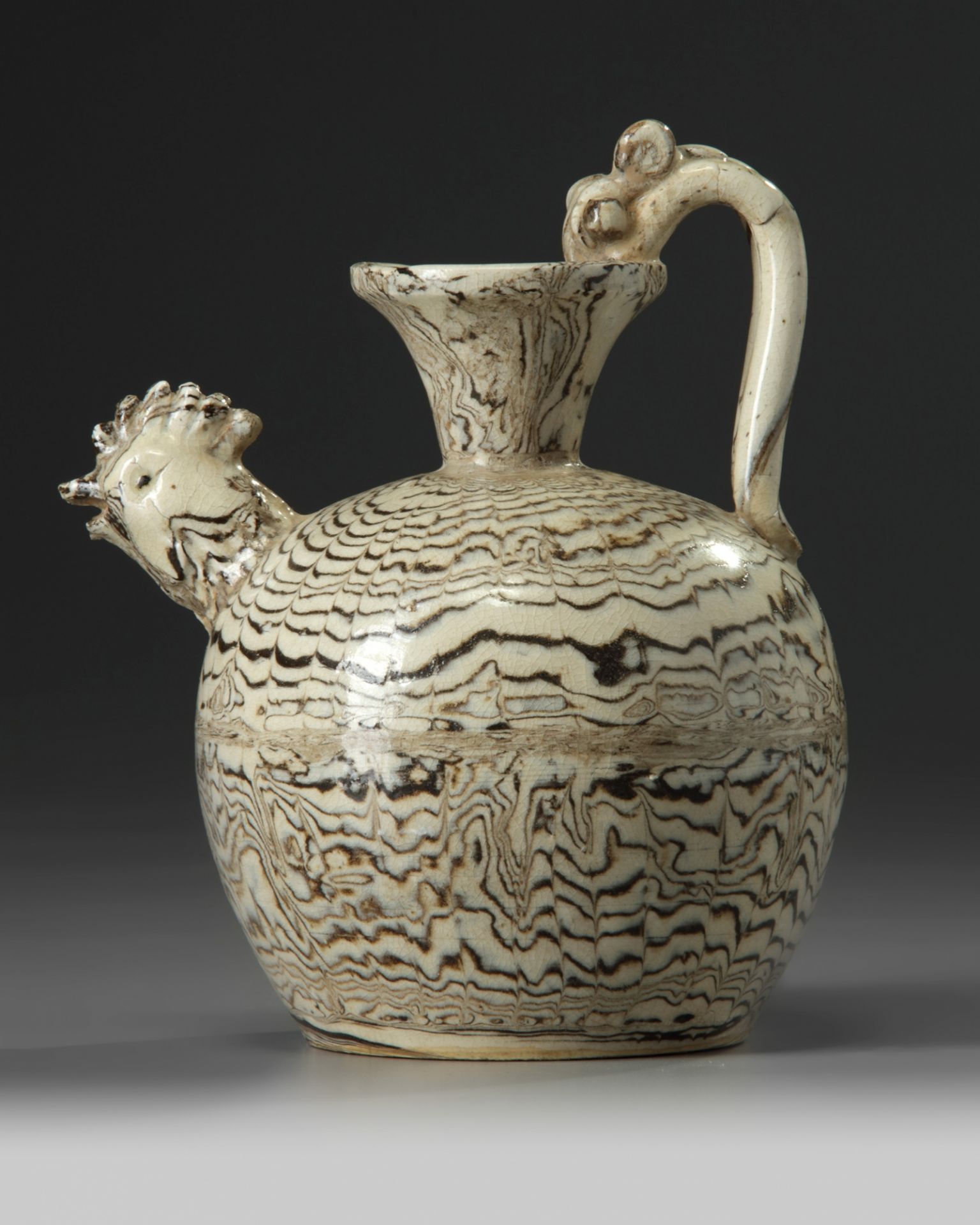 A Chinese marbled chicken head ewer