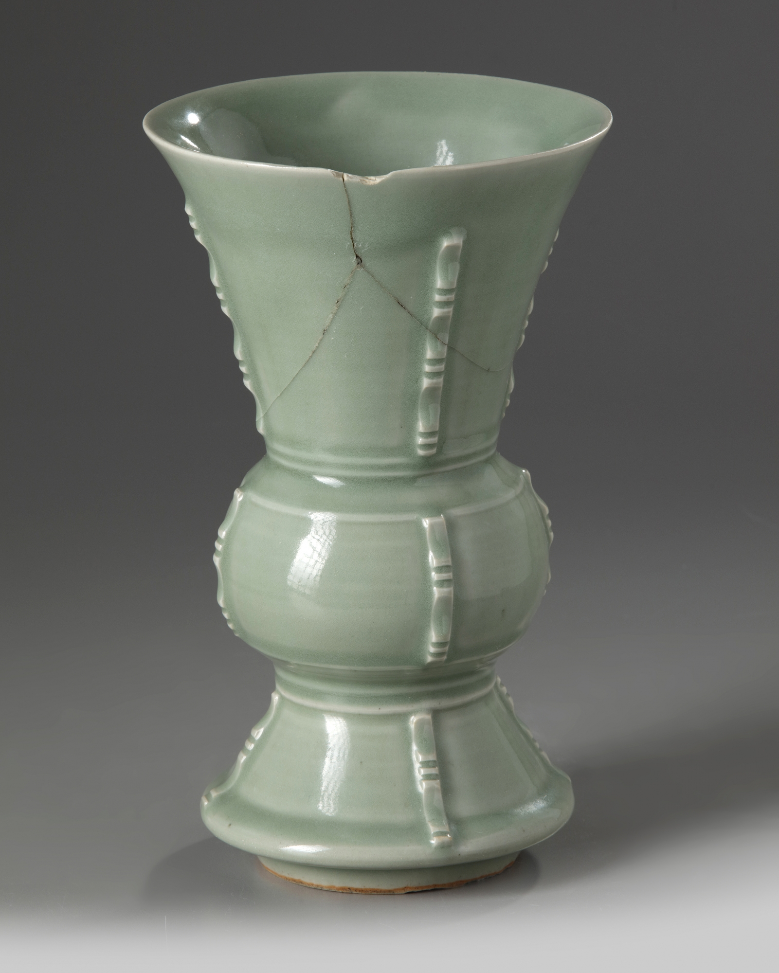 A Chinese celadon-glazed vase, gu - Image 4 of 6