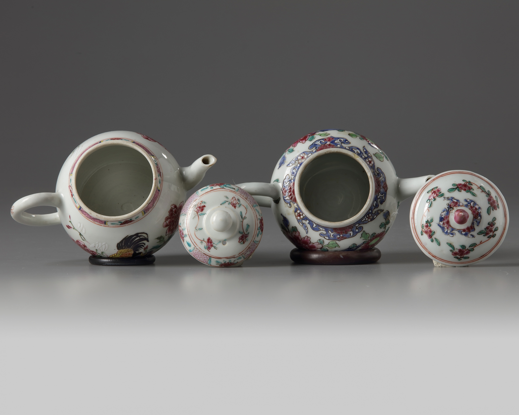 Two Chinese famille rose ‘cockerel’ teapots and covers - Image 3 of 4
