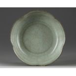 A Chinese ge-type crackle-glazed foliate dish