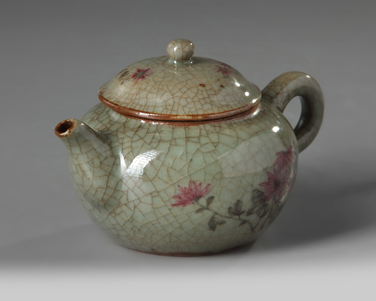 A Chinese crackle-glazed famille rose teapot and cover - Image 2 of 5