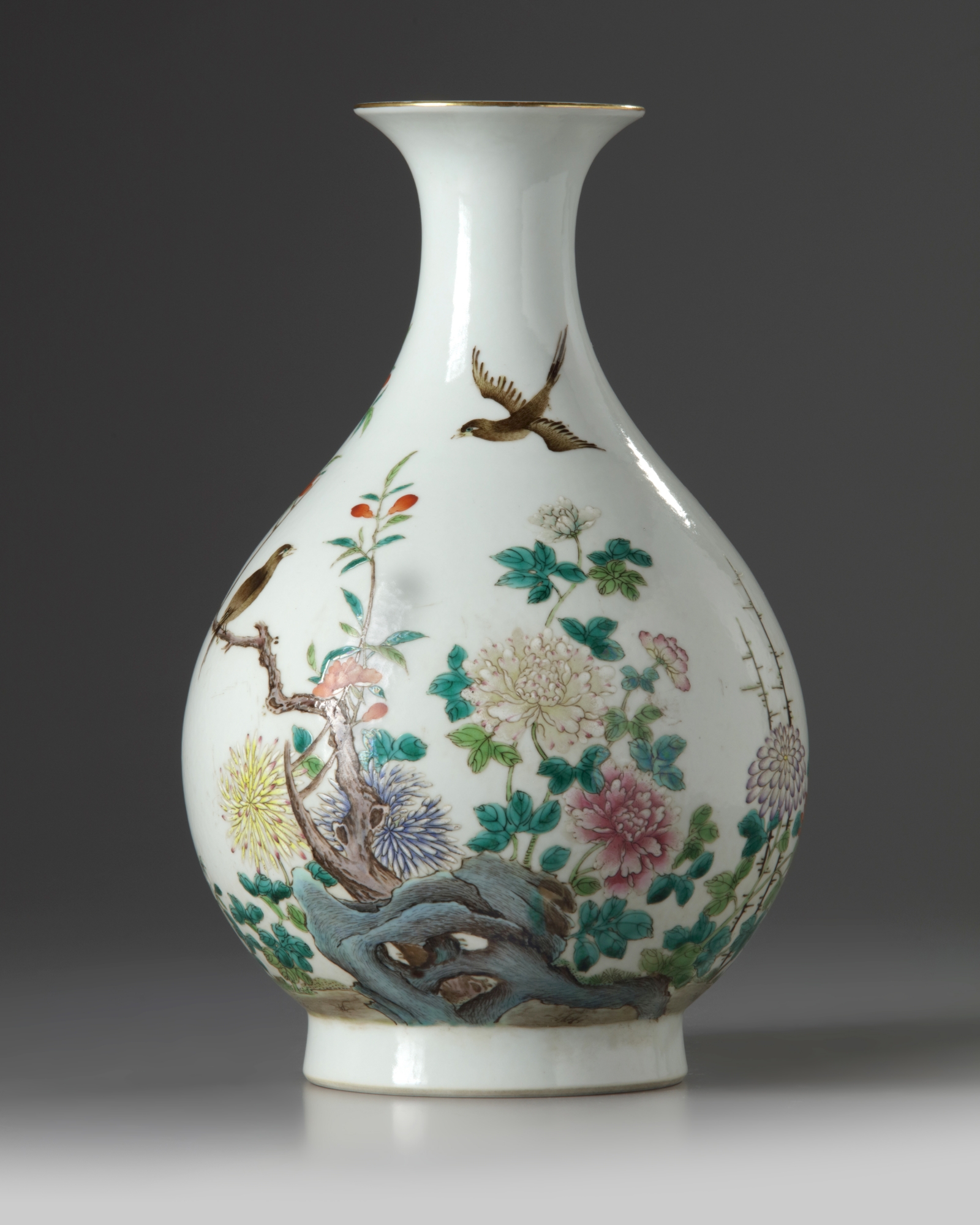 A Chinese famille rose 'birds and flowers' pear-shaped vase, yuhuchunping