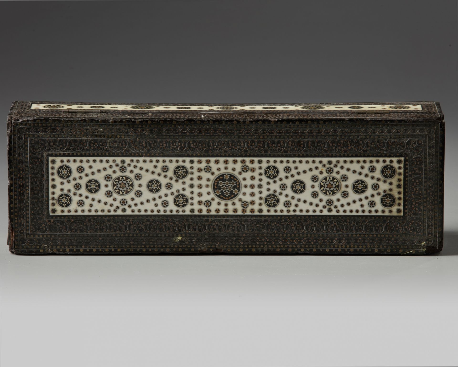 A silver and ivory inlaid wooden box - Image 4 of 4