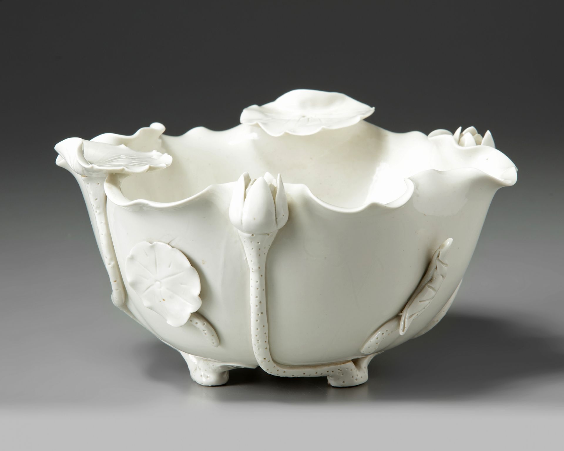 A Dehua white-glazed 'lotus' bowl - Image 3 of 6