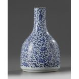 A Chinese blue and white mallet vase