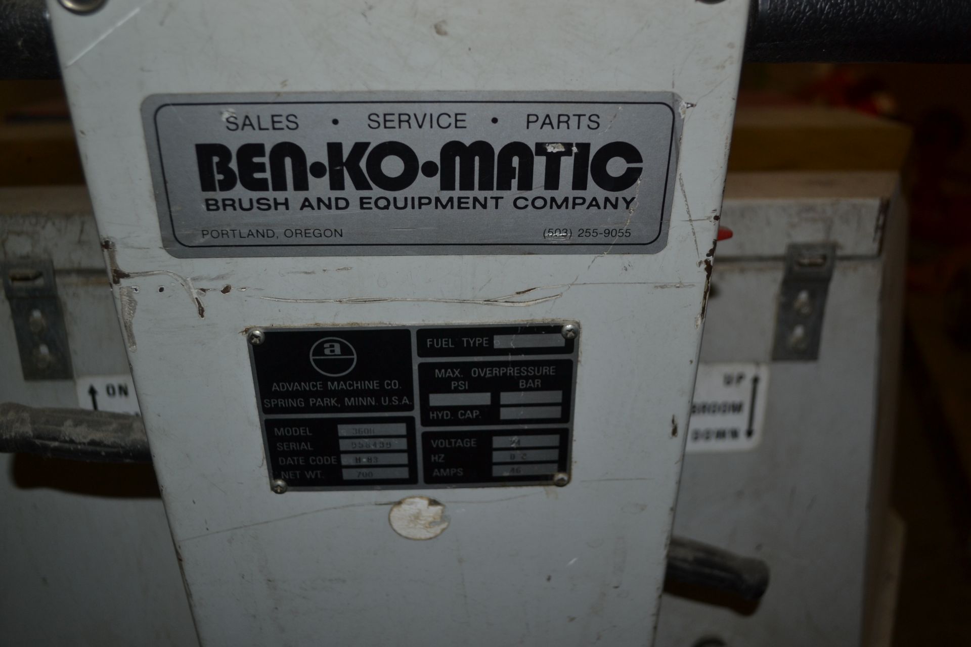 1983 Ben-ko-Matic Retriever 360B Floor Sweeper by Advance - Image 3 of 7