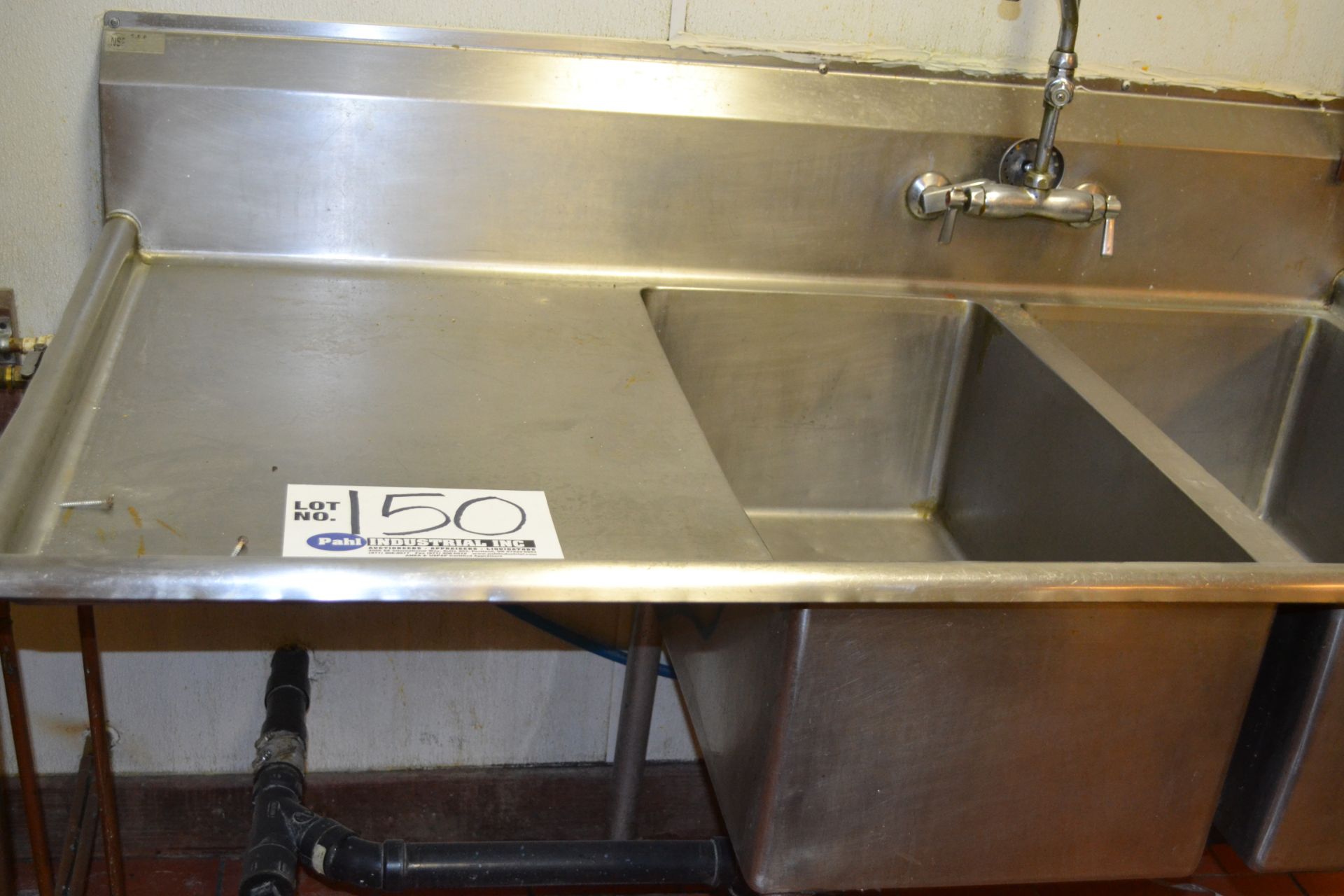 Stainless Steel 2 bay sink with left runoff 5' X 32" X 3' Tall