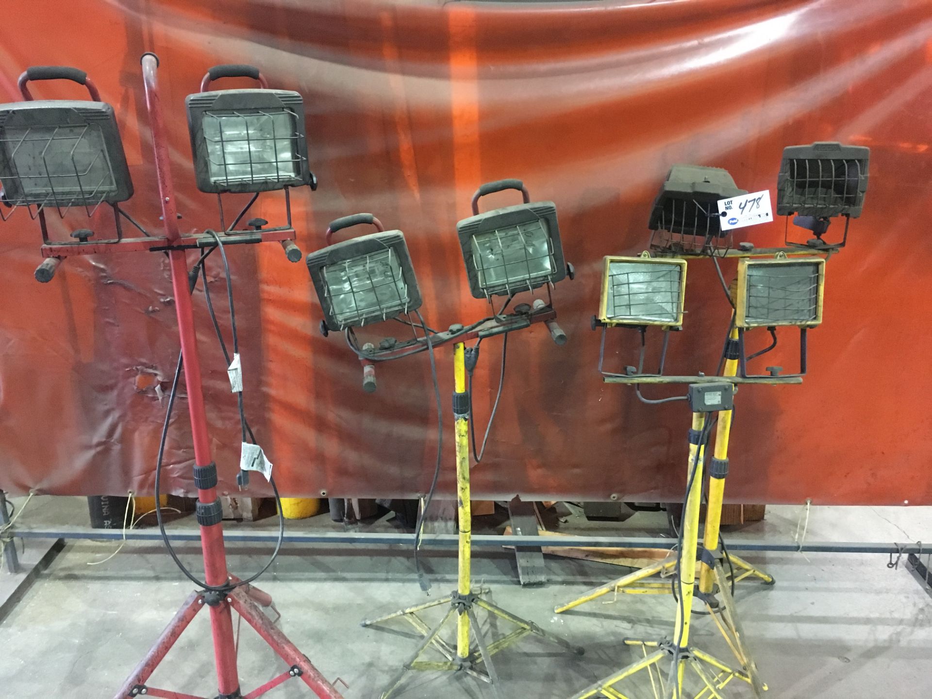 (4) Flood Lights with stands