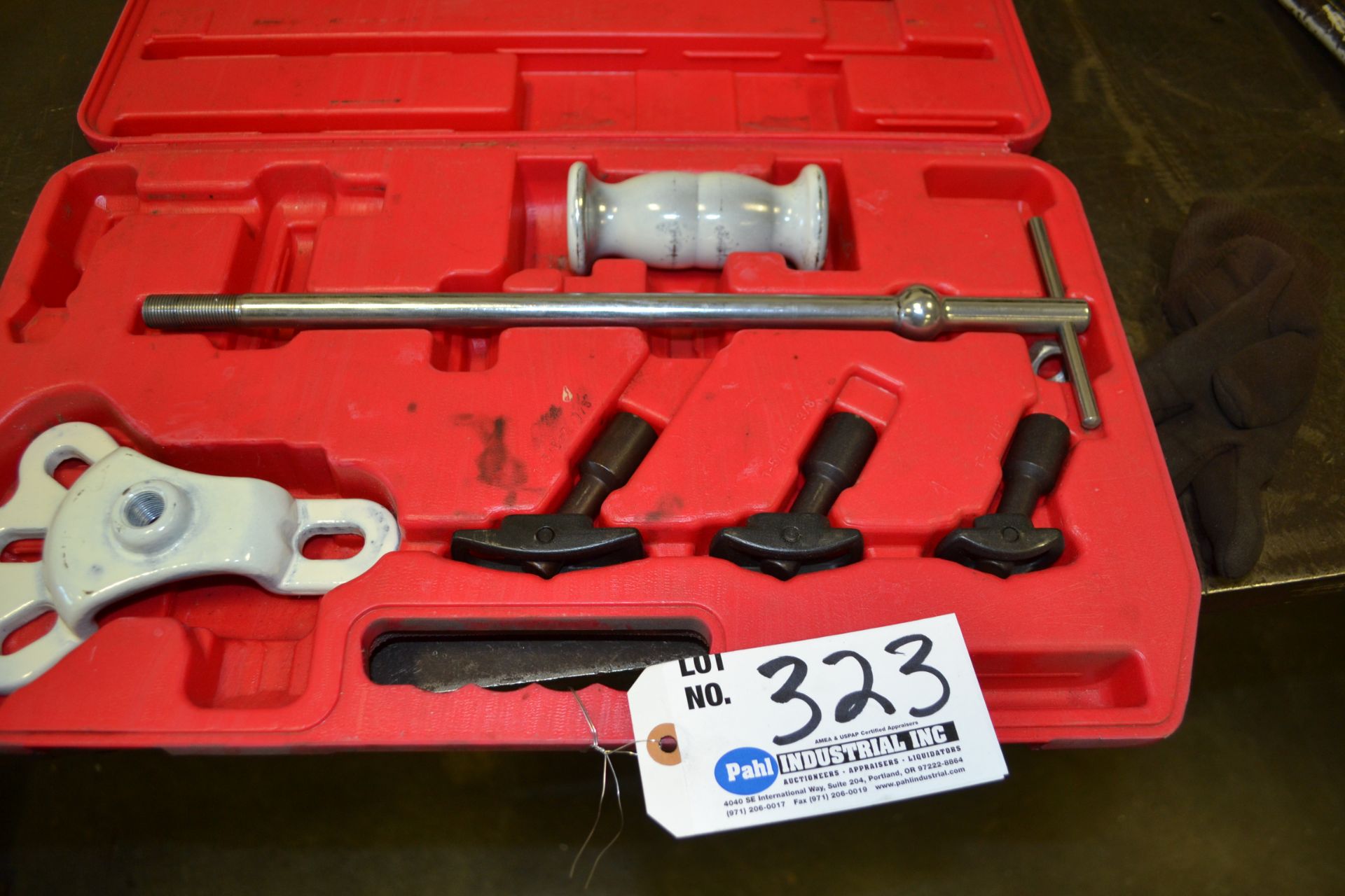 Astro Pneumatic Rear Axle Puller Set