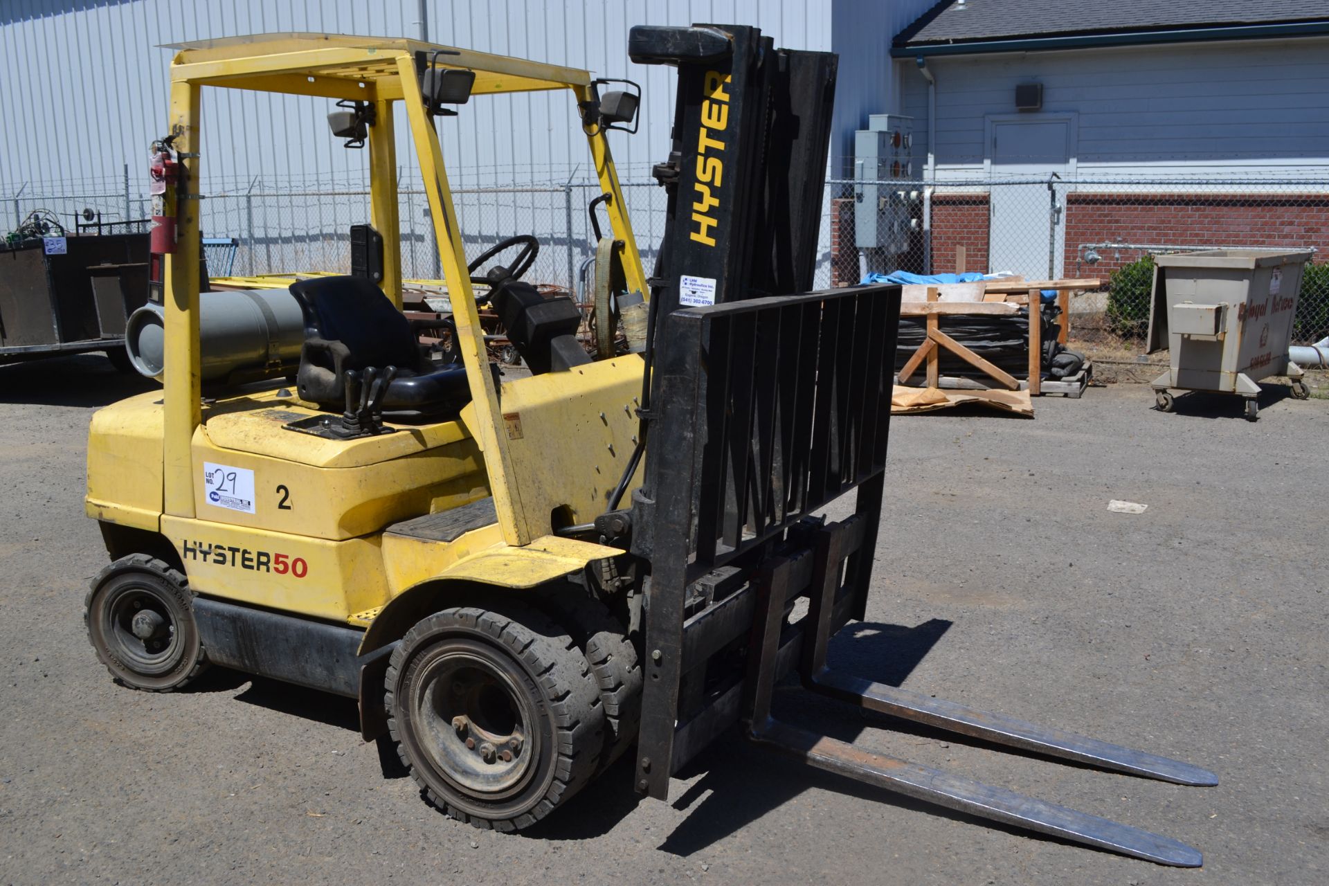 2000 Hyster H50XM 5000LB LPG Forklift 189" lift, Side Shift - 3,952 Hours