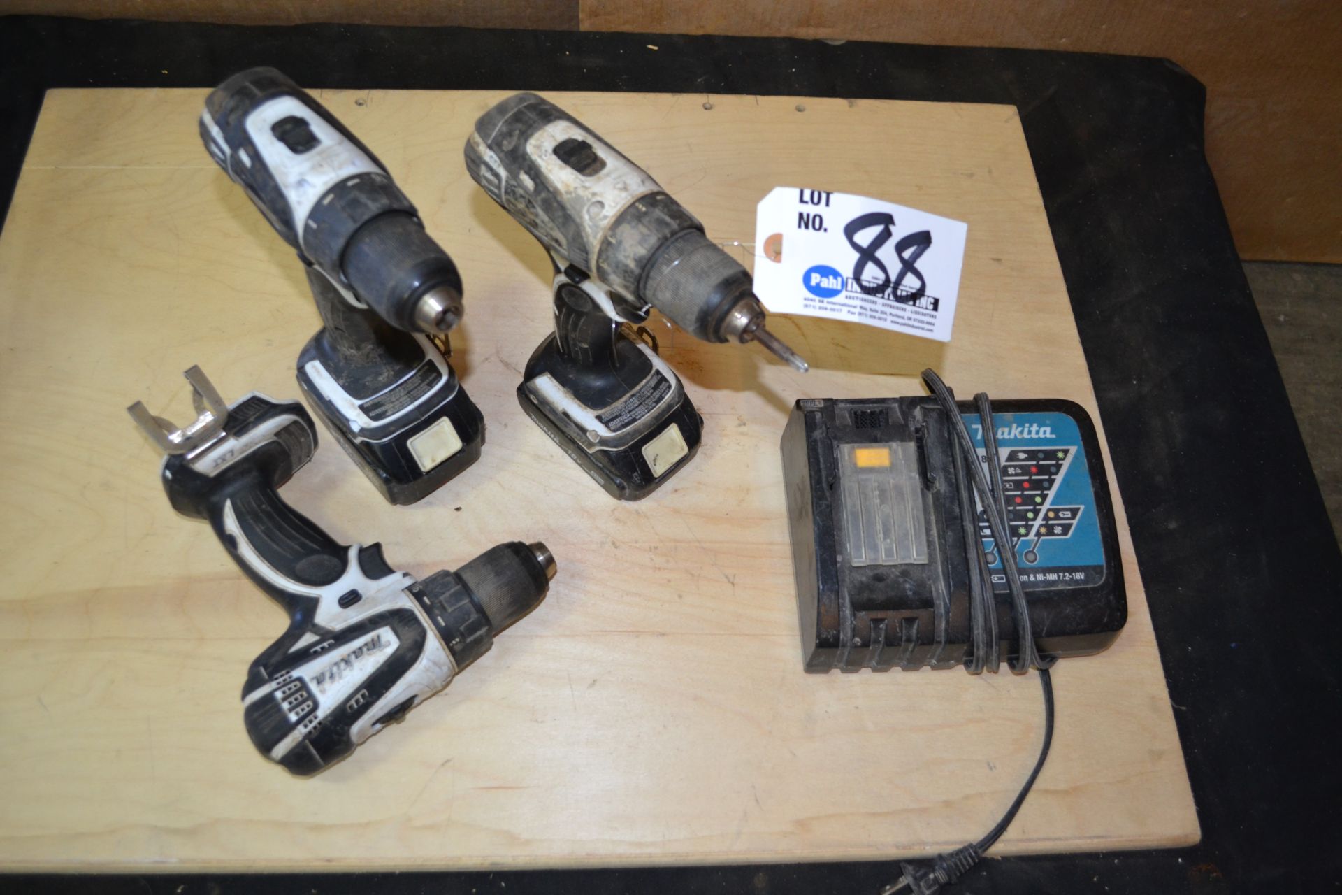 3 Makita LXT Cordless Drills c/w 2 Batteries, Charger