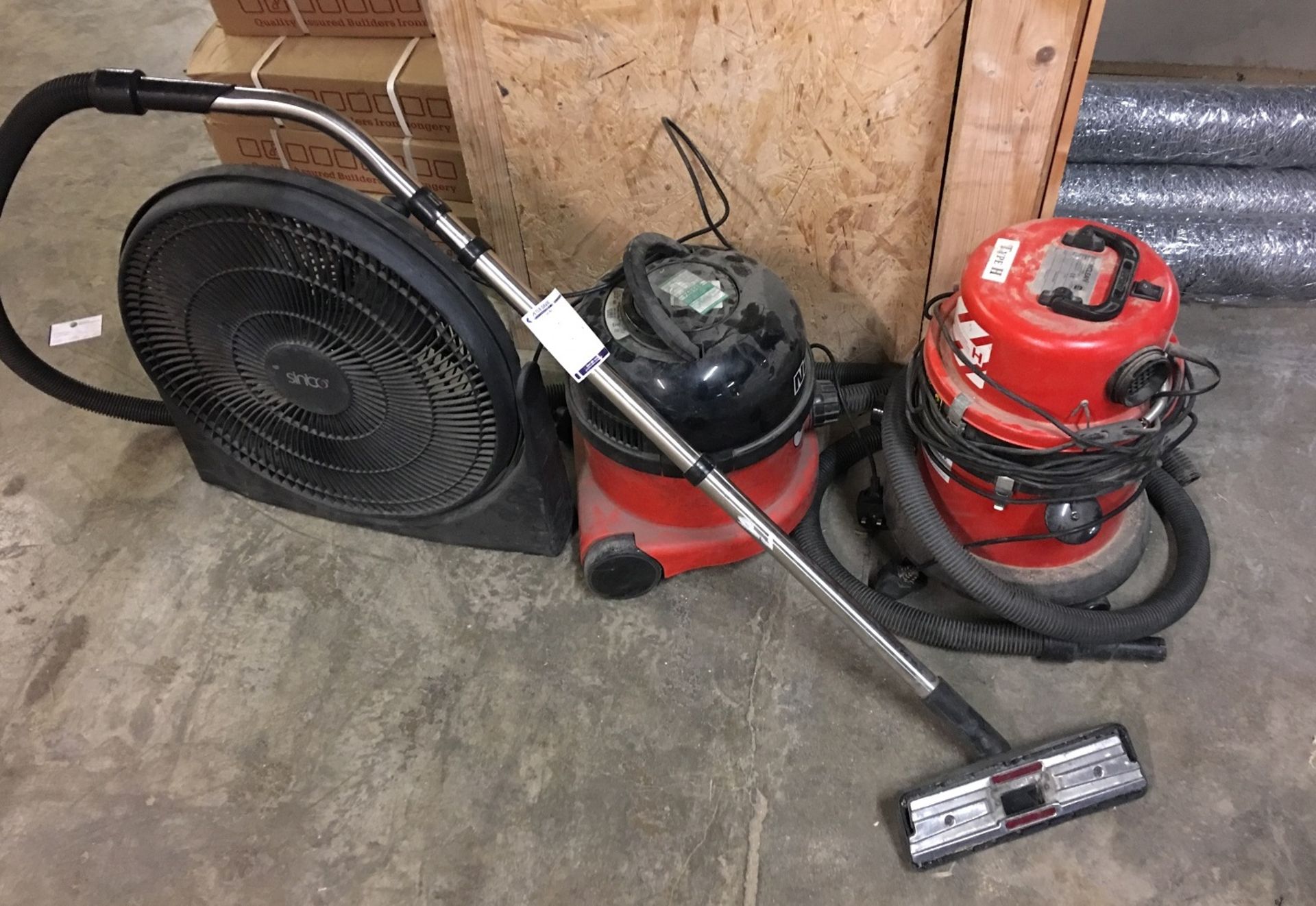 2 Vacuum Cleaners & Fan (located at Tooting, viewing Tuesday 23rd, collection Tuesday 30th &