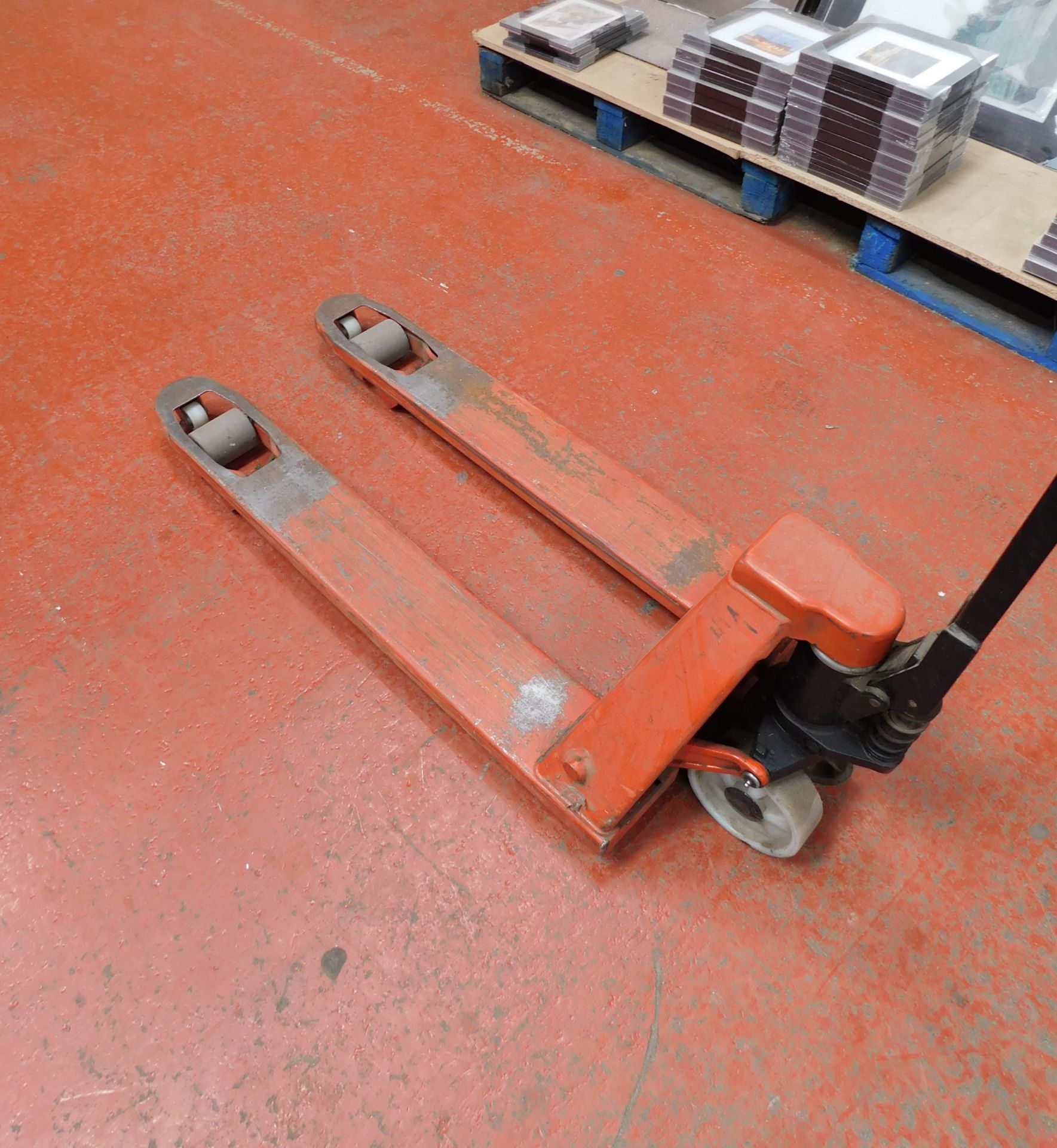 Narrow Blade BT Rolatruc Pallet Truck (Collection – Friday 25th, Tuesday 29th or Wednesday 30th - Image 2 of 3