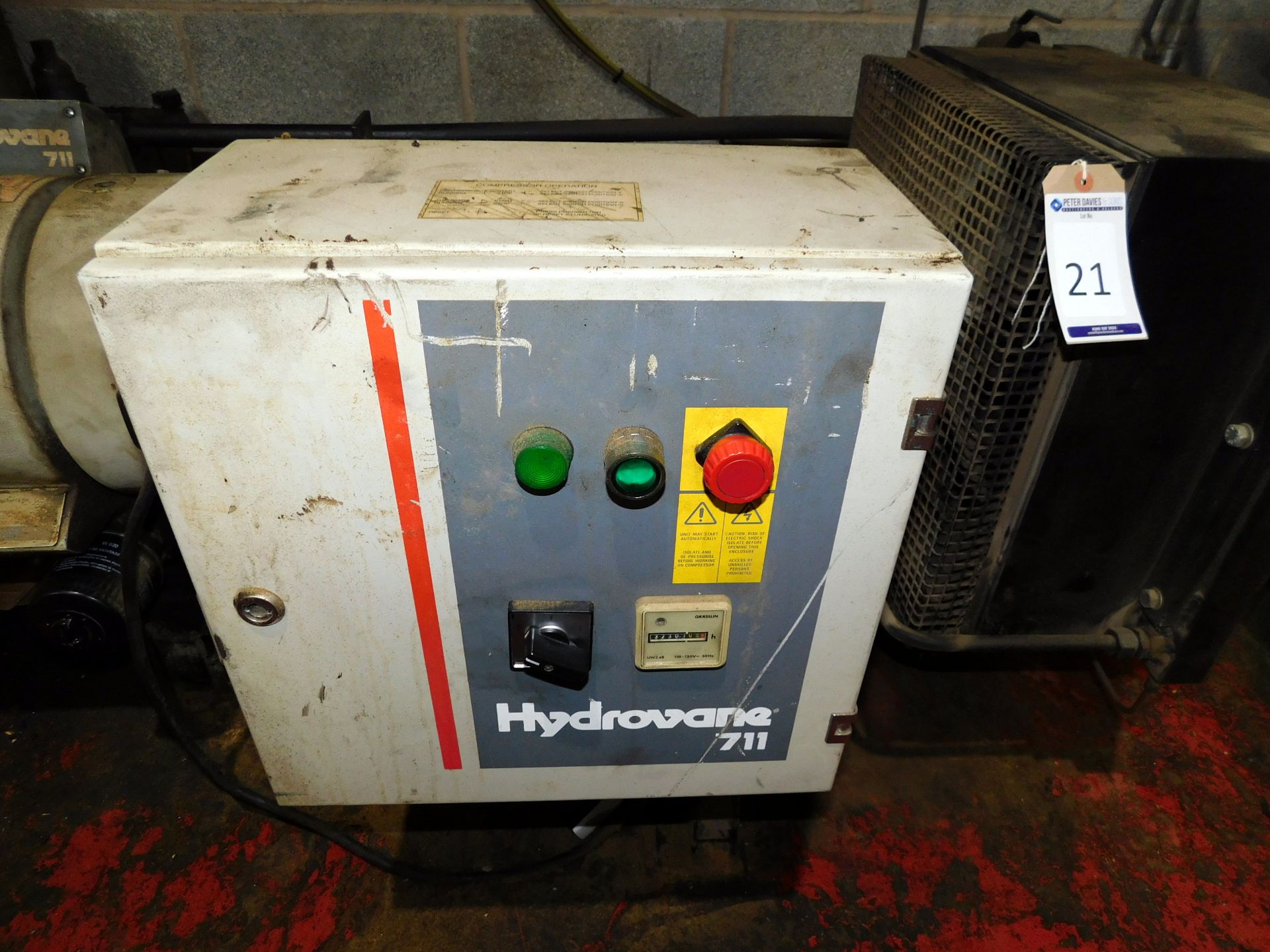 Hydrovane 711 Compressor (Collection – Friday 25th, Tuesday 29th or Wednesday 30th May – By - Image 3 of 5