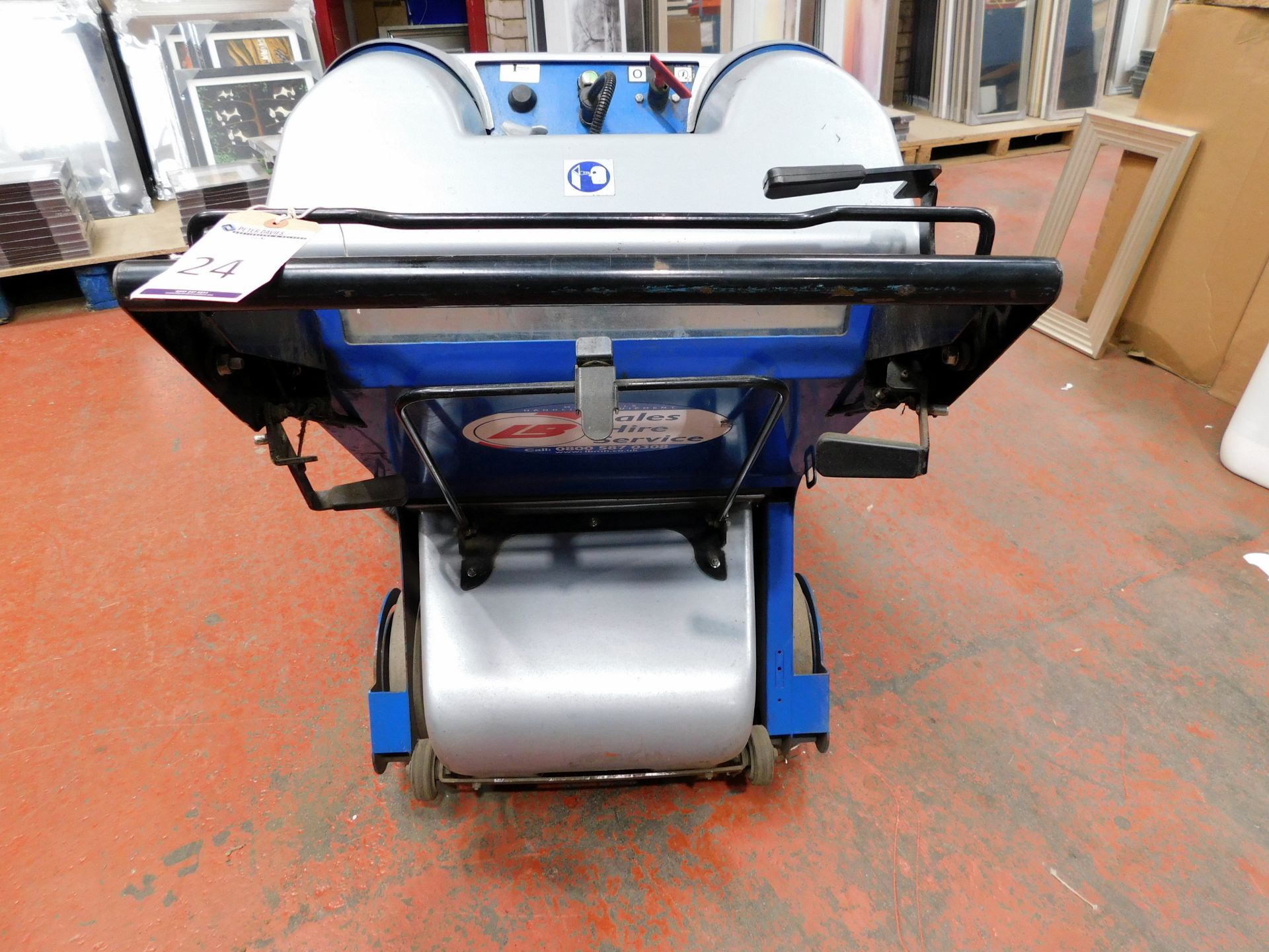 MP Max 7300BT Pedestrianised Floor Sweeper, Serial Number: 027-1701-08, (2008) (Collection – - Image 5 of 6