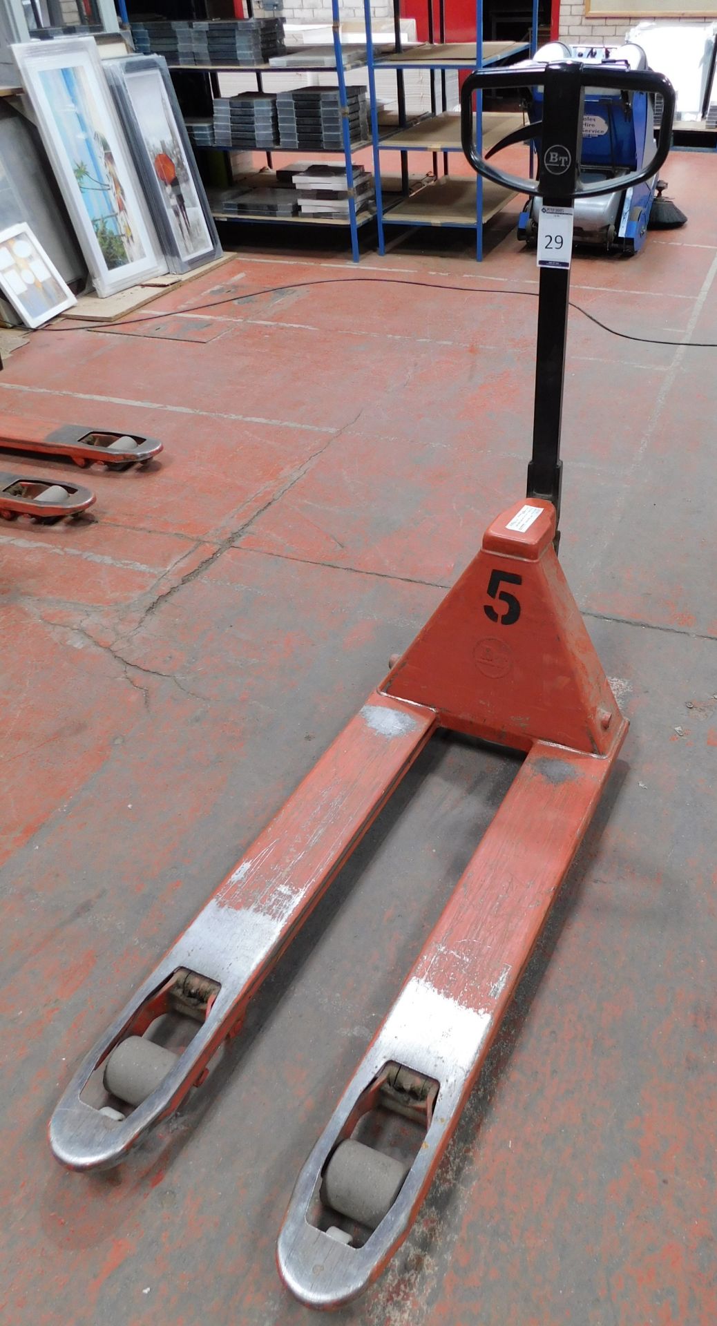 Narrow Blade BT Rolatruc Pallet Truck (Collection – Friday 25th, Tuesday 29th or Wednesday 30th - Image 3 of 4