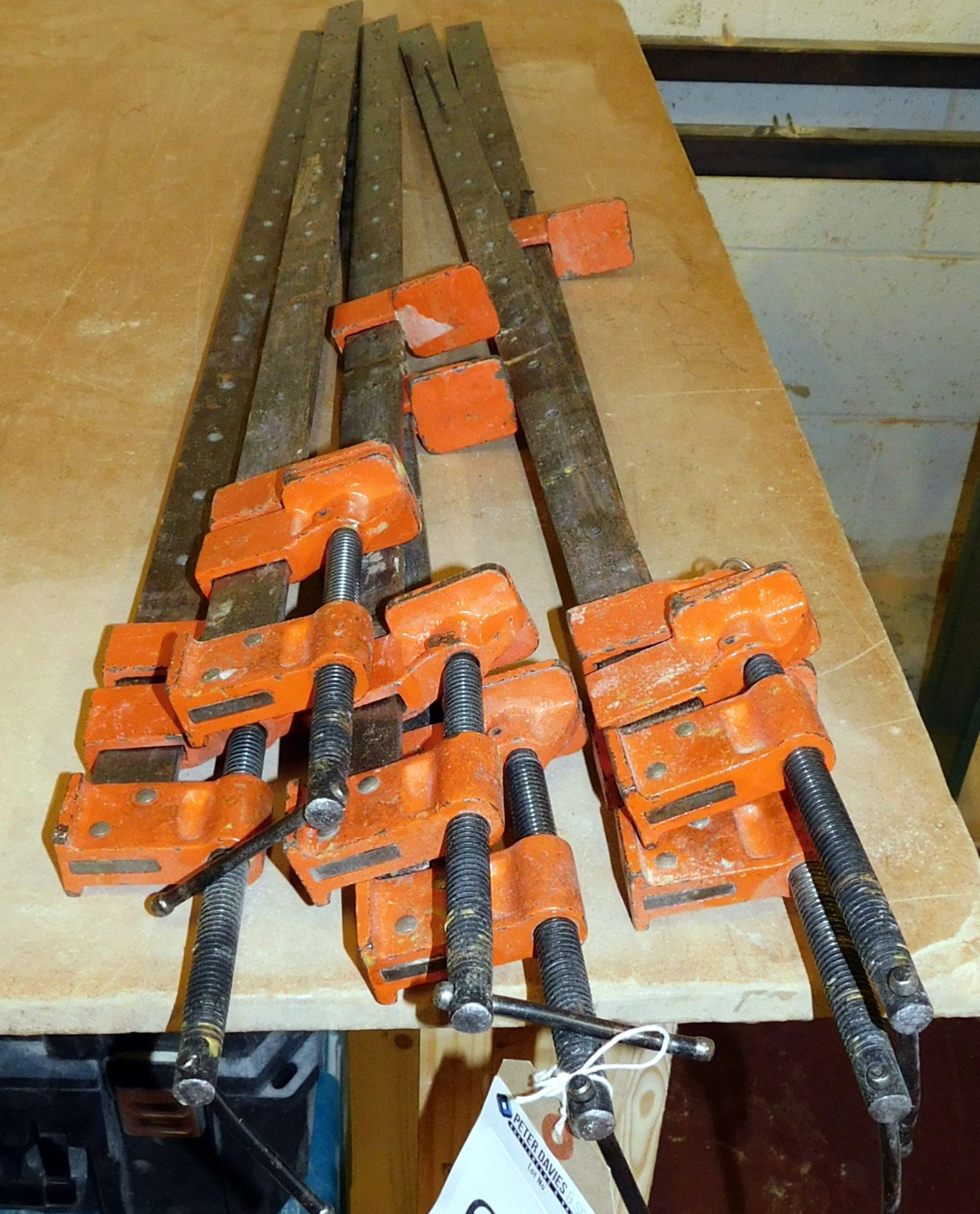 6 Sash Clamps, 1m (located Driffield, collection Monday 23rd & Tuesday 24th July)