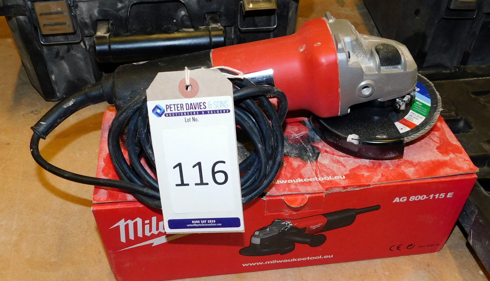 Milwaukee AG 800-115E Angle Grinder (located Driffield, collection Monday 23rd & Tuesday 24th July)