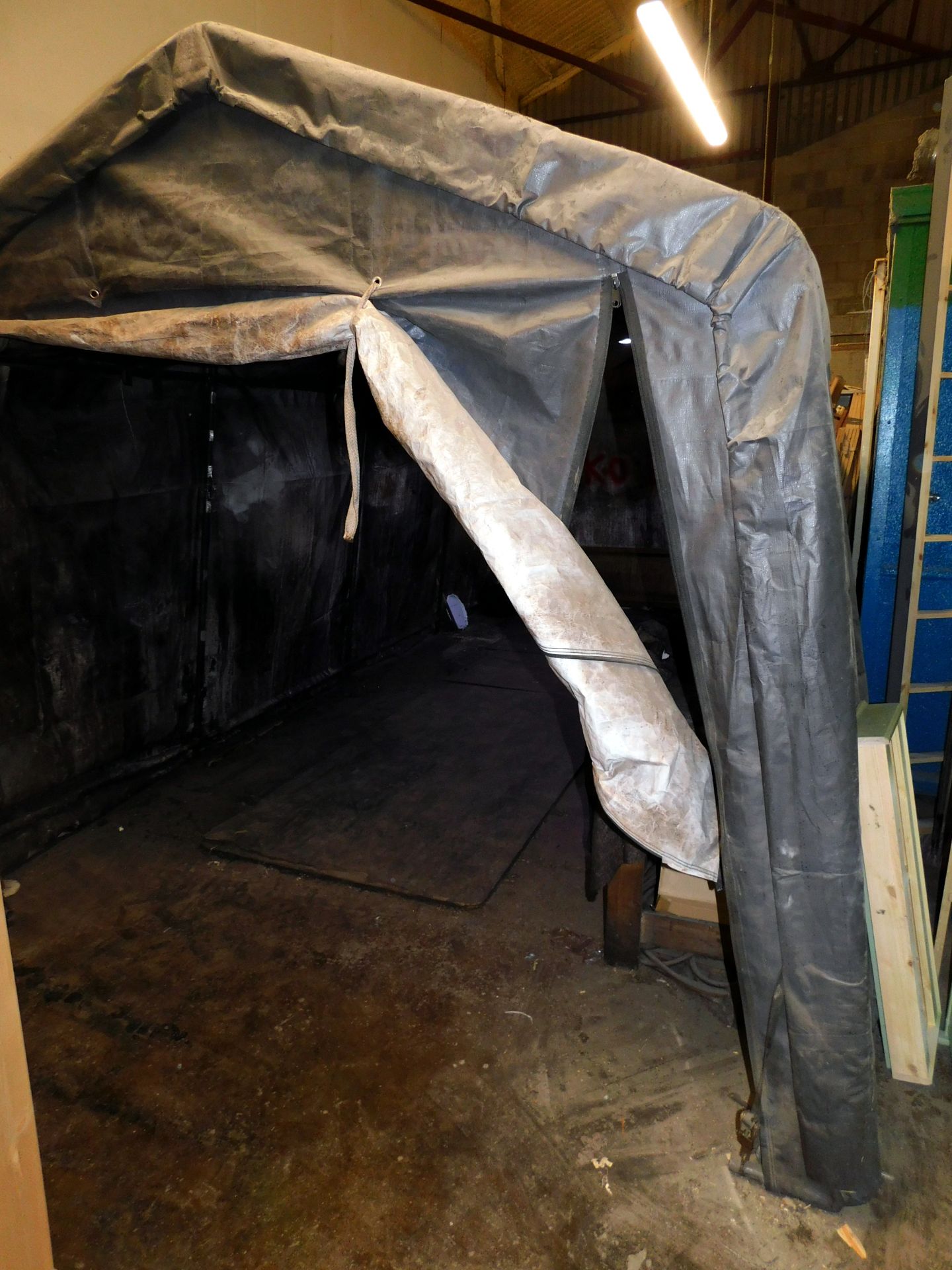 Plastic Lined Tent 2.7m x 6m x 2.5m (Buyer Responsible for Electrics) - Image 2 of 3