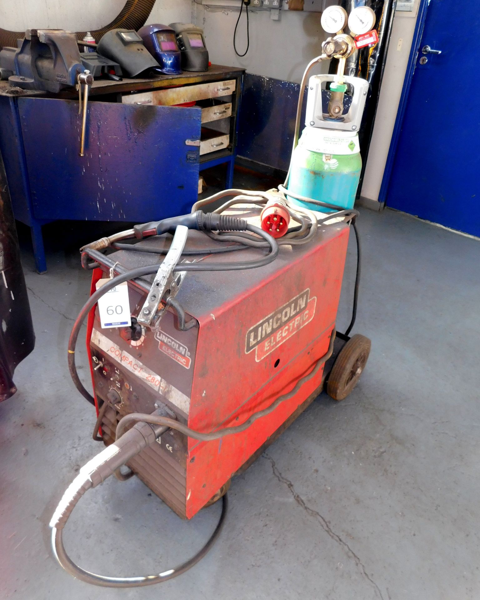 Lincoln Compact 280-1 MIG Welder with Touch & Gauges